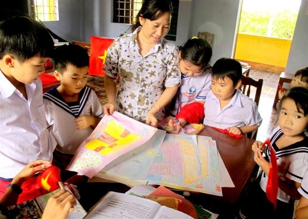 Tinh thần yêu nước, yêu biển đảo Việt Nam qua mỗi bức tranh của các cháu bé